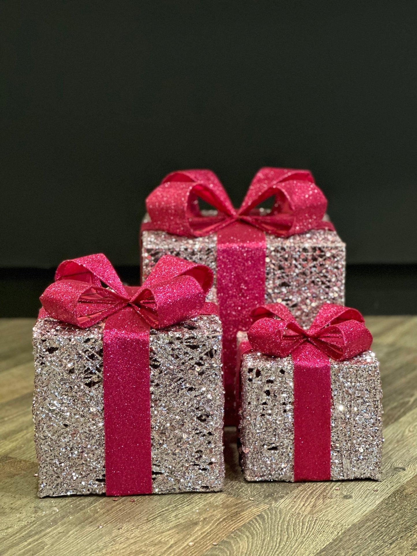 Sparkle Christmas Giftbox | Fuchsia Woonunique