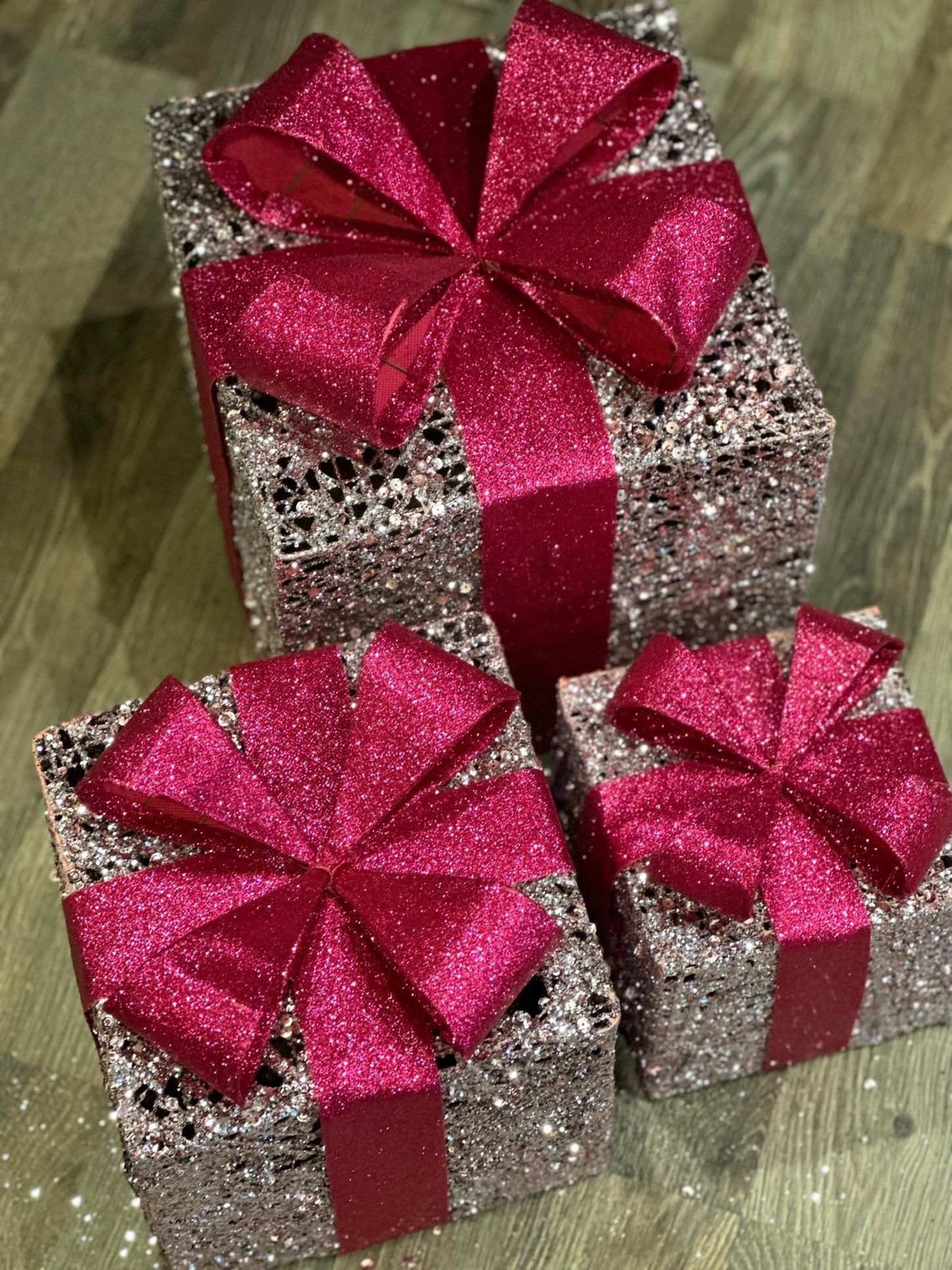 Sparkle Christmas Giftbox | Fuchsia Woonunique